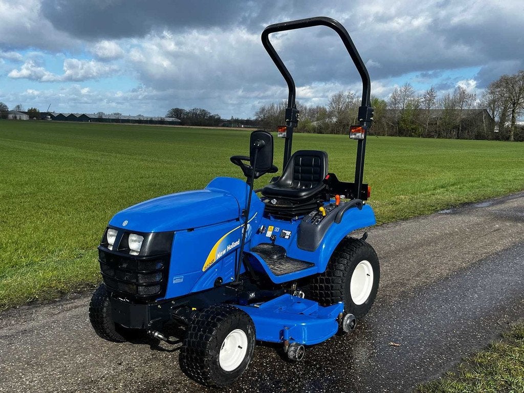 2008 New Holland TZ24D vierwiel aangedreven compacttractor, Gebruikt, New Holland