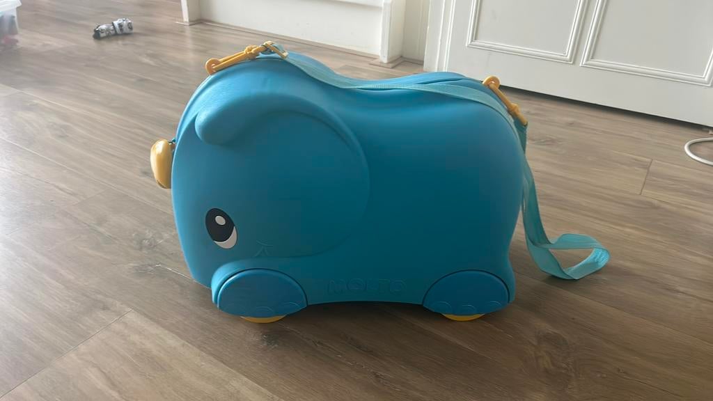 Molto kinderkoffer op wieltjes, Sieraden, Tassen en Uiterlijk, Koffers, Wieltjes, Hard kunststof, Minder dan 50 cm, Ophalen of Verzenden