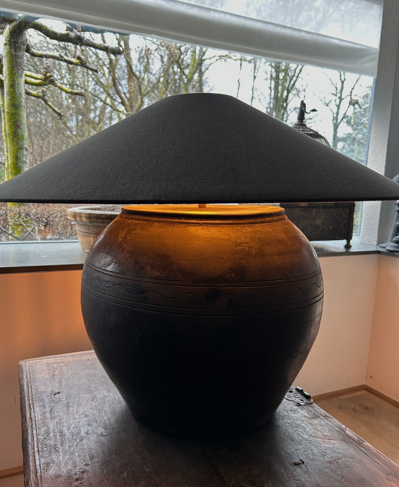 Grote chinese zwarte kruik lamp zonder de kap oosters sober, Huis en Inrichting, Ophalen