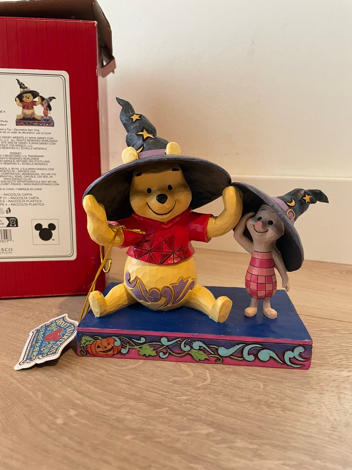Jim Shore Disney Traditions Winnie & Piglet Witches, Ophalen of Verzenden, Winnie de Poeh of vrienden, Nieuw, Beeldje of Figuurtje