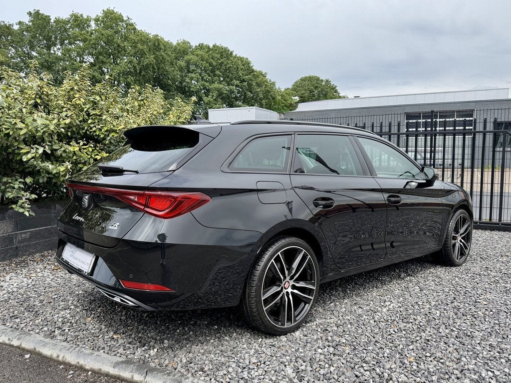 SEAT Leon Sportstourer 1.4 TSI FR 204PK e-Hybrid Led|Camera|, Auto's, 1556 kg, Gebruikt, 4 cilinders, Met garantie (alle)