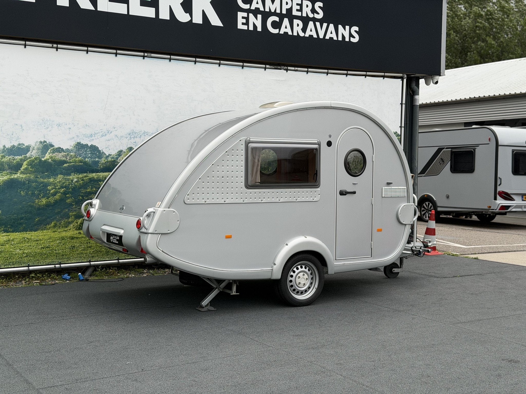 Tab 320 RS (bj 2015), Overige merken, Reservewiel, Tot en met 2, Bedrijf