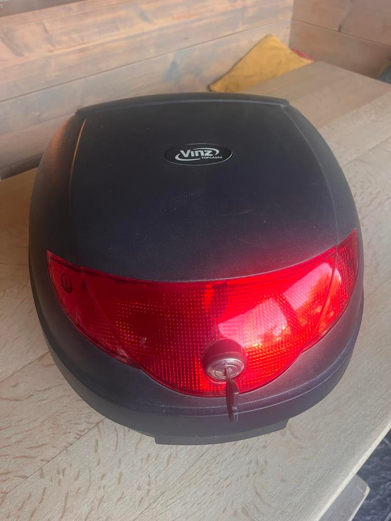 Scooter accessoires: Topkoffer Vinz en La Souris windscherm, Ophalen, Gebruikt