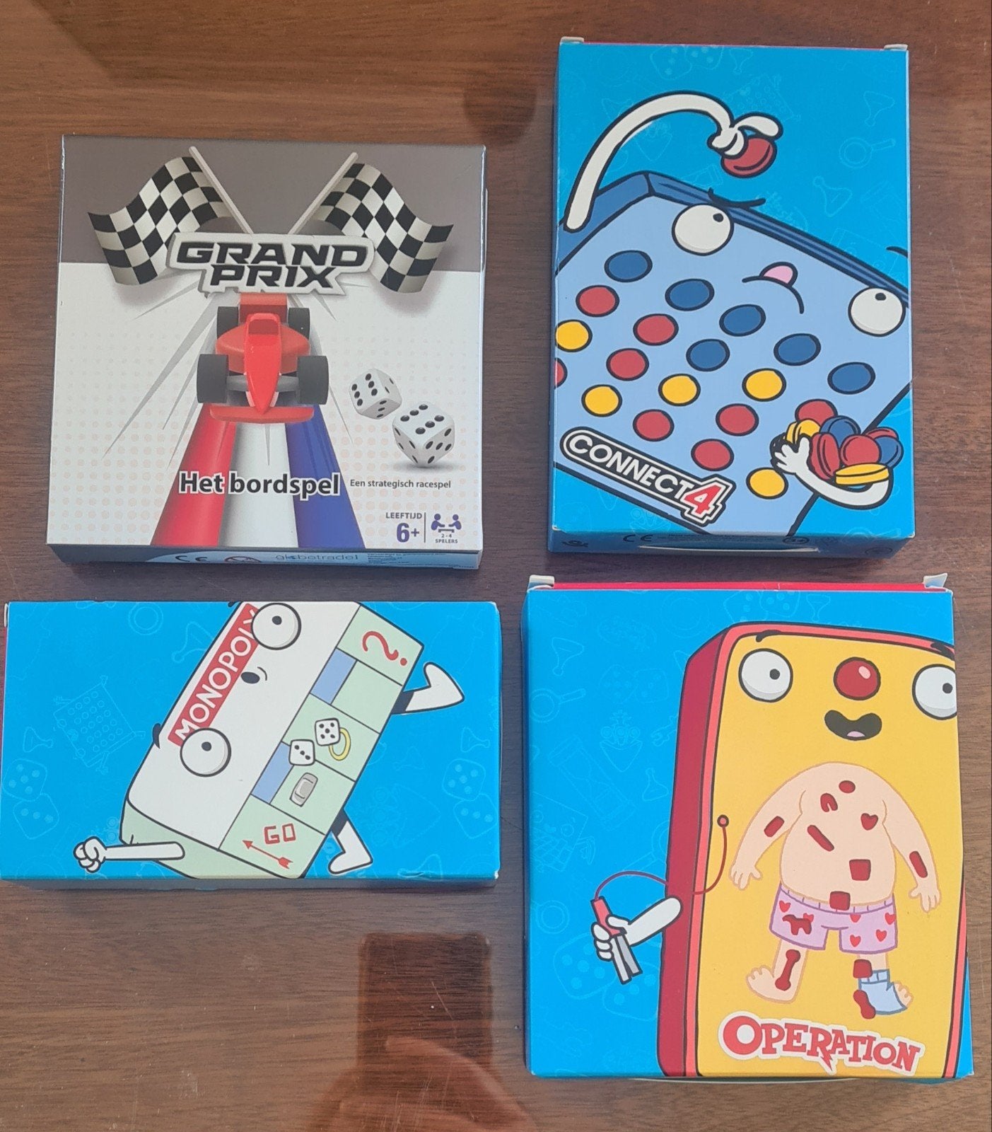 4 Reisspelletjes: F1, 4 op een rij, Dokter Bibber, Mon, Een of twee spelers, Ophalen of Verzenden, Gebruikt, Reisspel