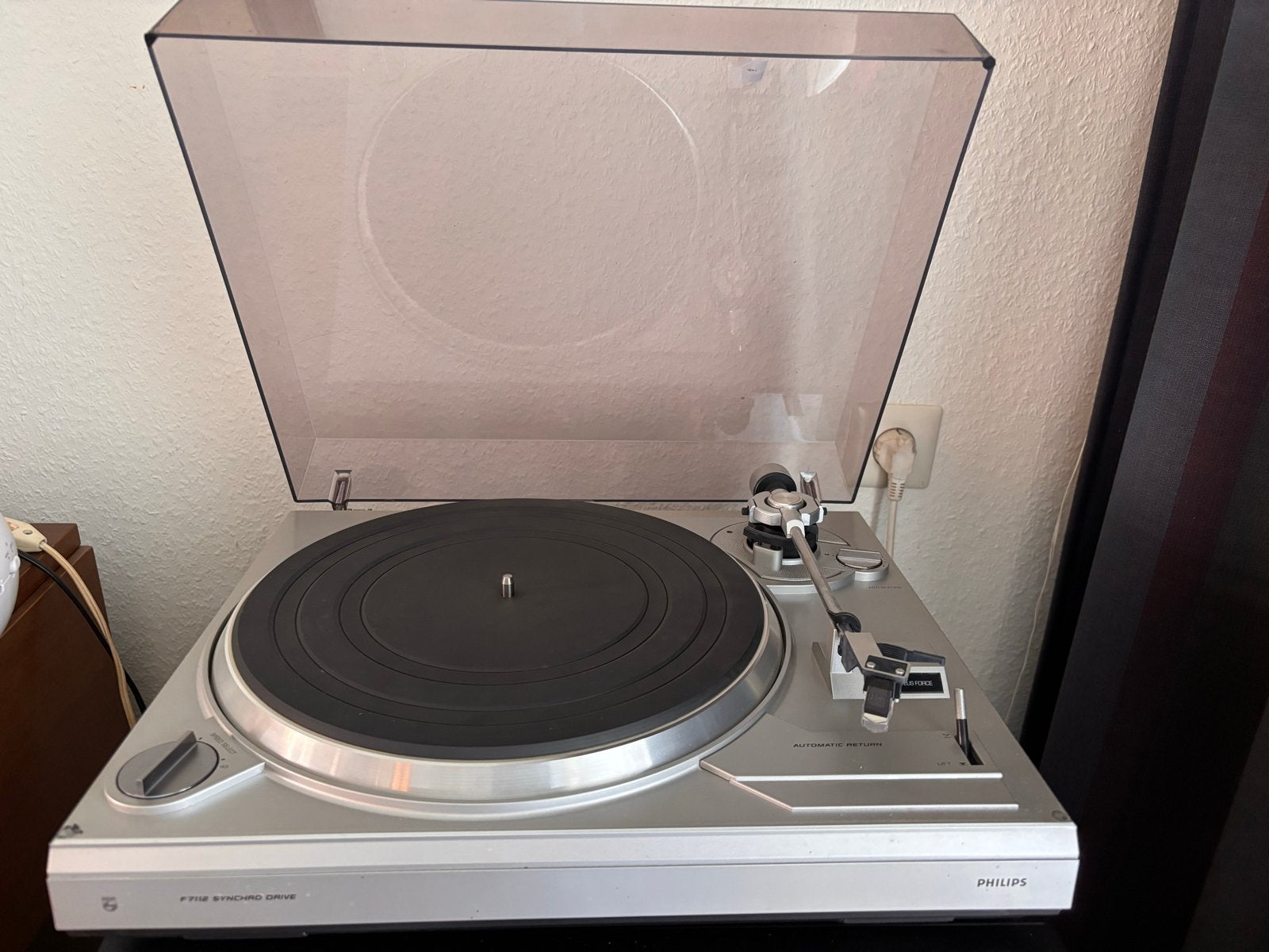 Philips F7110 Direct Drive Platenspeler, Philips, Gebruikt, Automatisch, Ophalen of Verzenden