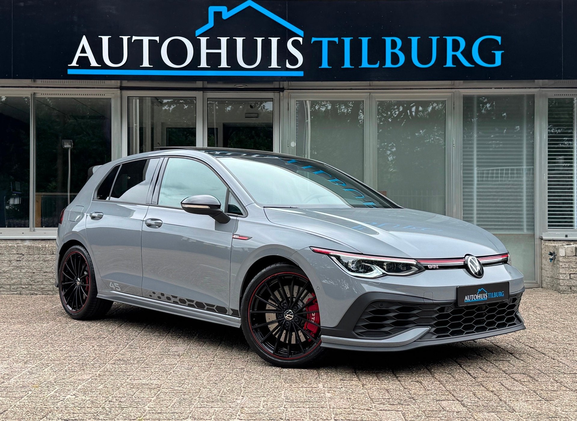 Volkswagen Golf 2.0 TSI GTI Clubsport 45 Jahre Pano Akra Nü, Dealer onderhouden, Gebruikt, 4 cilinders, 1984 cc