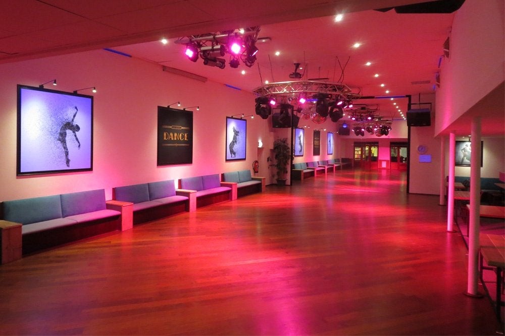 Iets te vieren? *HOOFDDORP*, Bruiloft- of Feestlocatie