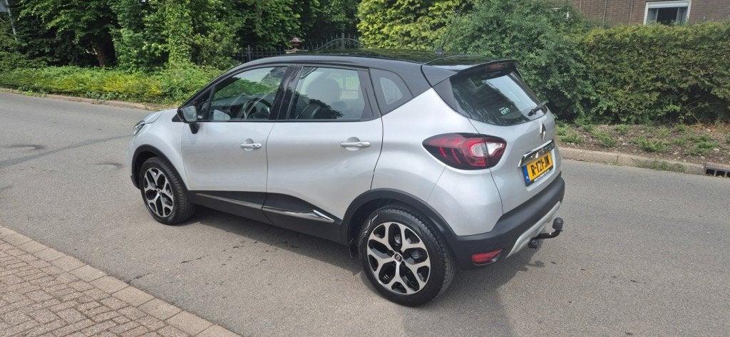 Renault CAPTUR 0.9 TCe Intens*trekhaak*stoelverw*ECC*Navigat, Auto's, Voorwielaandrijving, 898 cc, Gebruikt, Met garantie (alle)