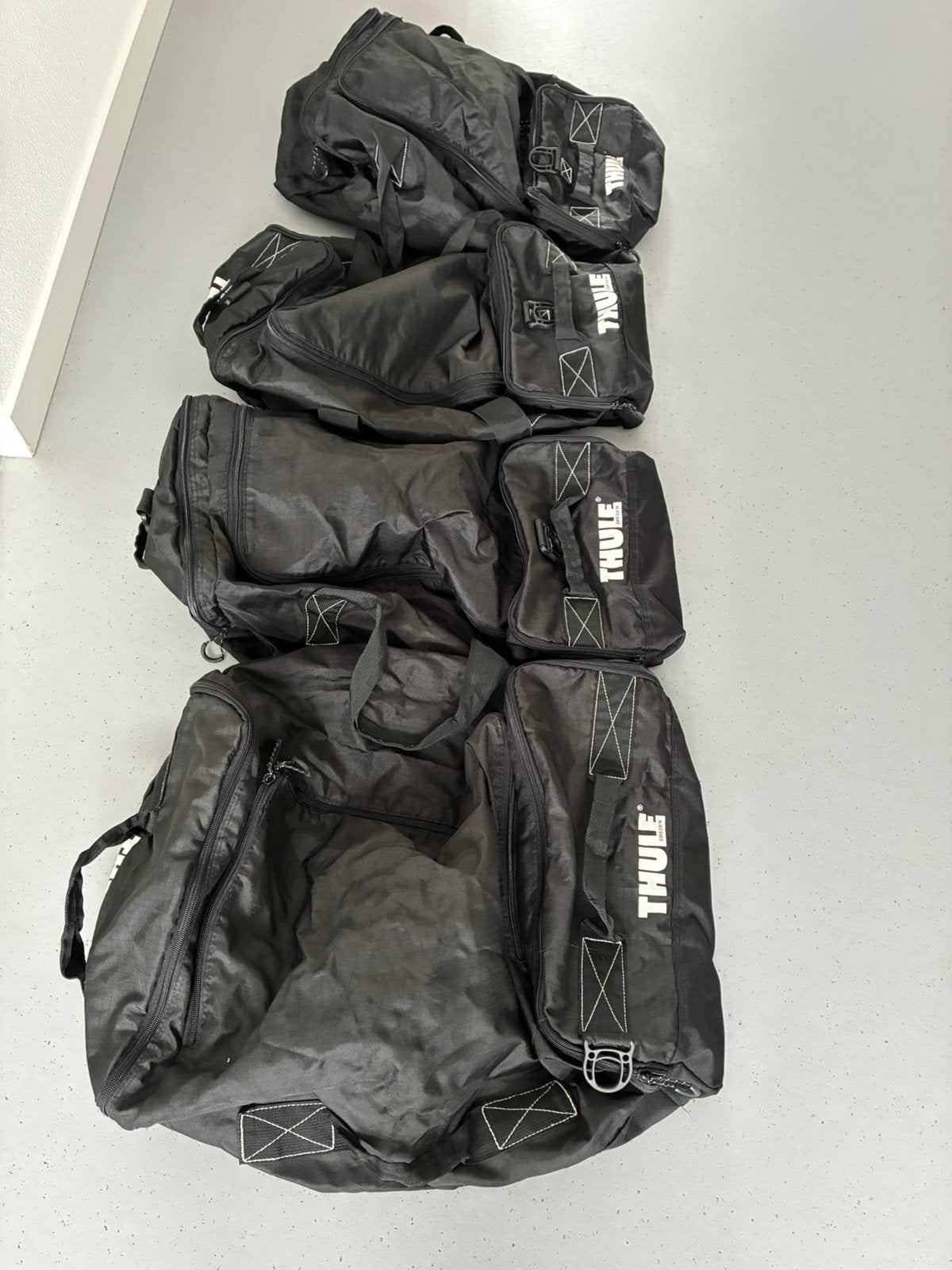 Thule dakkoffer tassen.  4 stuks, Auto diversen, Ophalen of Verzenden, Gebruikt