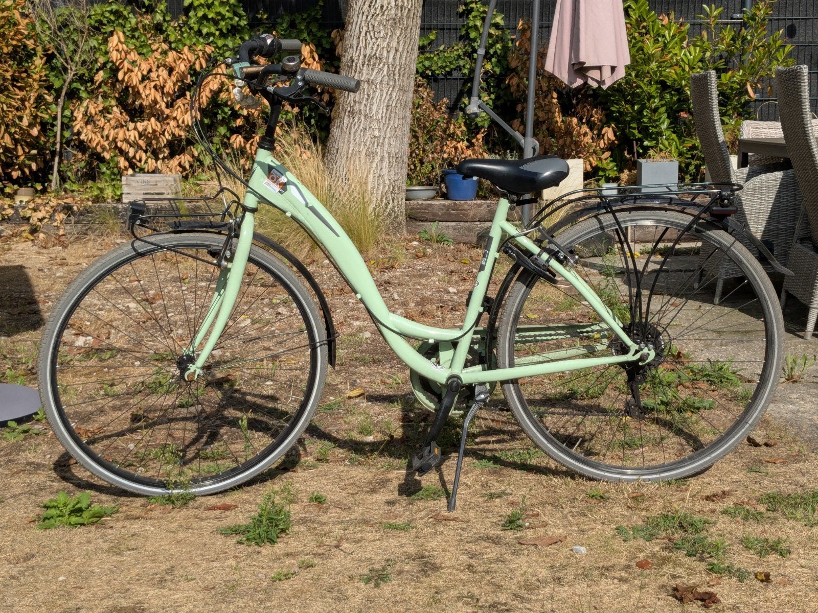 MBM Agora 28 inch Meidenfiets - 1,5 jaar oud, Ophalen, 20 inch of meer, Velgrem, Zo goed als nieuw