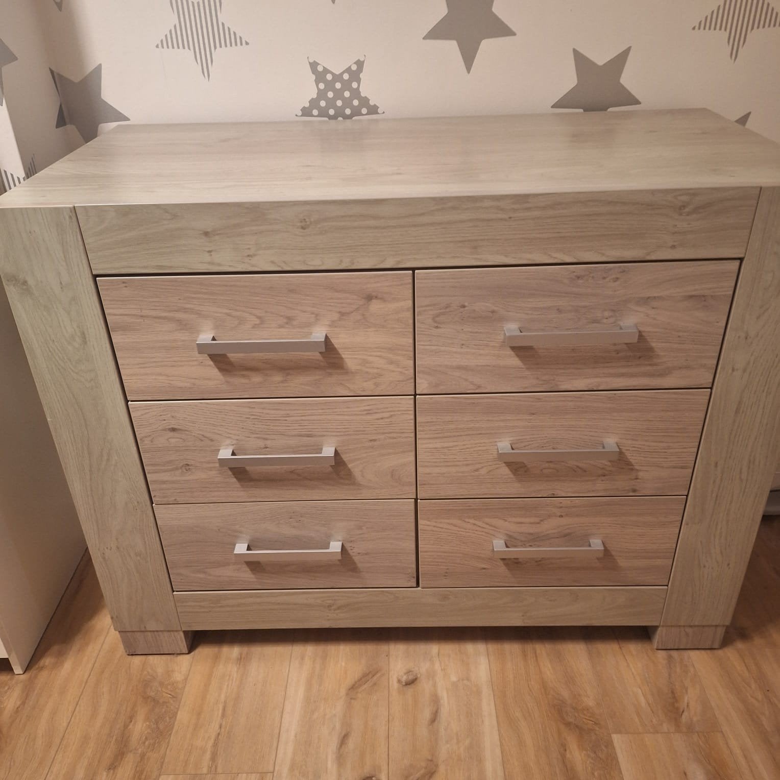 Kinderkamer set: Commode, wandplank en meegroeibed, Ophalen, Gebruikt, 50 tot 70 cm, 100 cm of meer