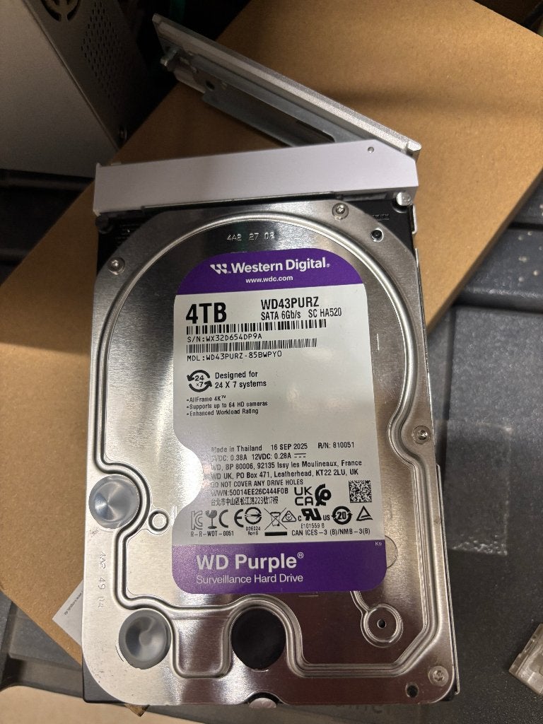 Seagate Purple Surveillance HDD 3.5"  4TB SATA III, Computers en Software, Ophalen, Intern, Server, Zo goed als nieuw