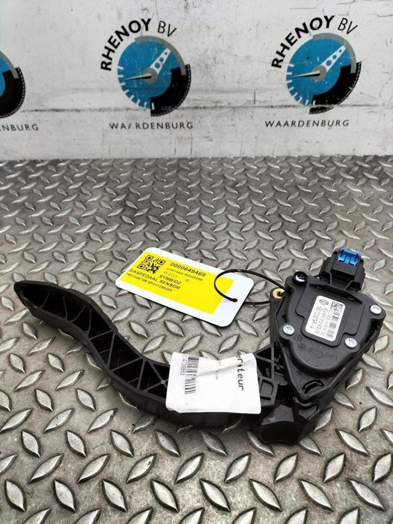 RENAULT SYMBIOZ 1.6 E-TECH 145 GASPEDAAL SENSOR 180100879R 2, Ophalen of Verzenden, Gebruikt, Stiba lid