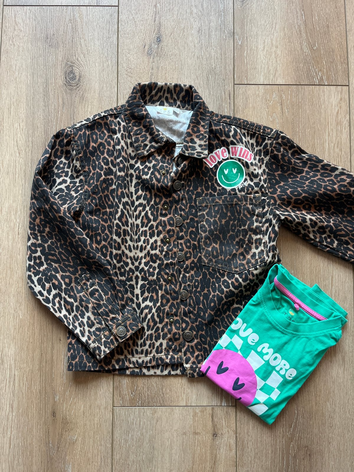 The New spijkerjasje met panterprint en T-shirt set, Ophalen of Verzenden, Zo goed als nieuw, Meisje, Setje