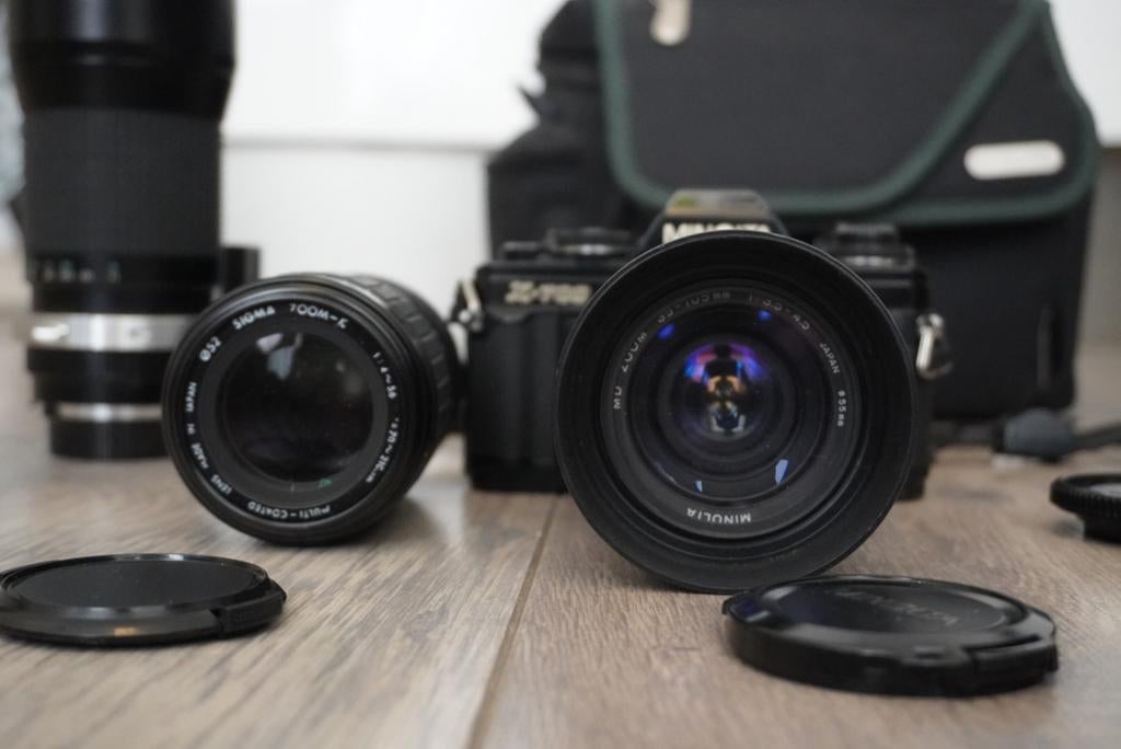 Minolta X-700 + lenses & accessories, Ophalen of Verzenden, Gebruikt, Spiegelreflex, Minolta