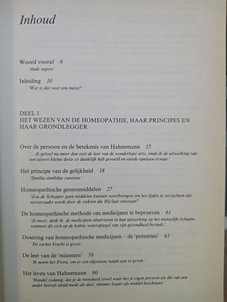 Handboek Homeopathie — Hahnemann en Weense School & Meer, Boeken, Ophalen of Verzenden, Gelezen, Overige onderwerpen, Achtergrond en Informatie