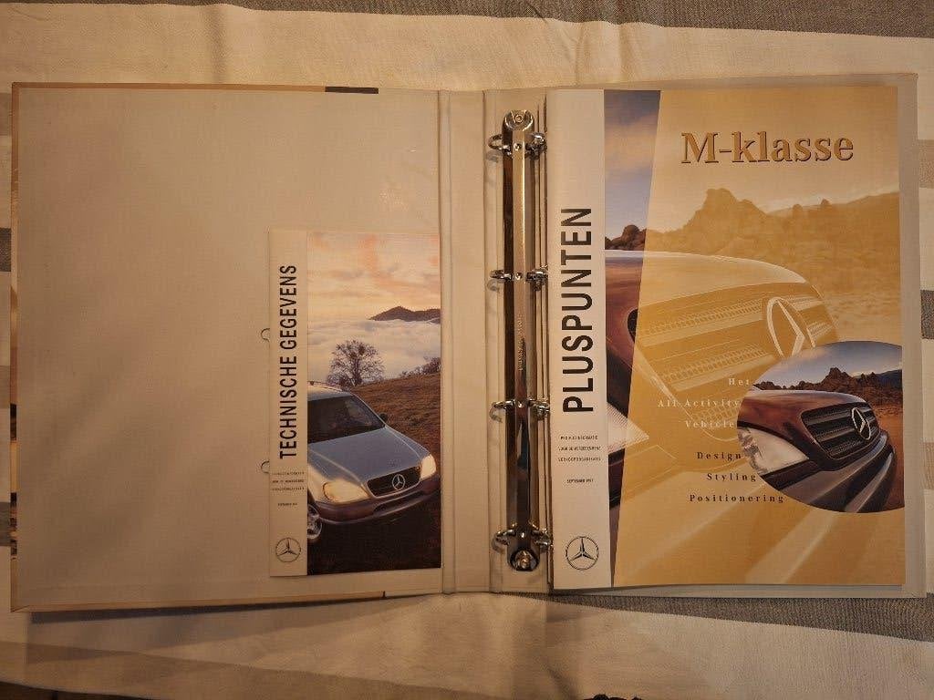 Mercedes M-klasse 1997 baumuster 163 Pluspunten map, Ophalen of Verzenden, Zo goed als nieuw, Mercedes