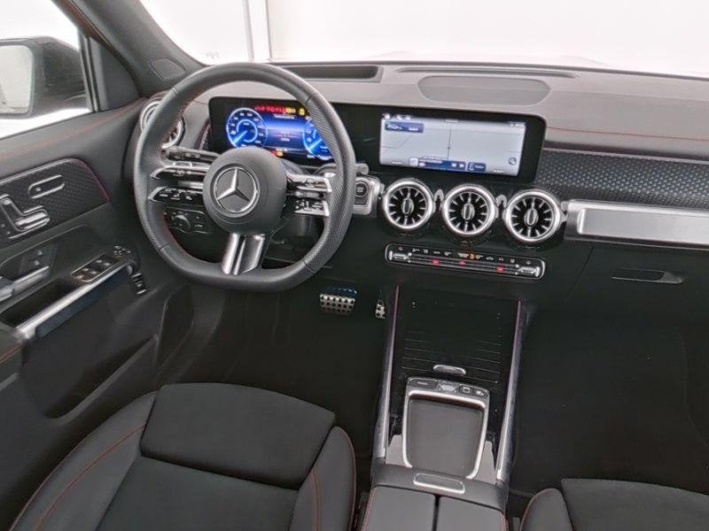 Mercedes-Benz EQB 250+ | AMG Line | Trekhaak Wegklapbaar | P, Auto's, Mercedes-Benz, Stof, Gebruikt, 190 pk, SUV of Terreinwagen
