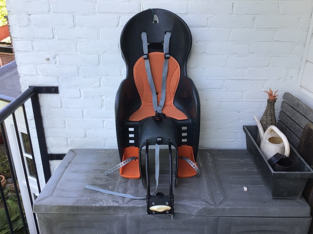 Fietsstoeltjes, Ophalen, Zo goed als nieuw, Rollsport