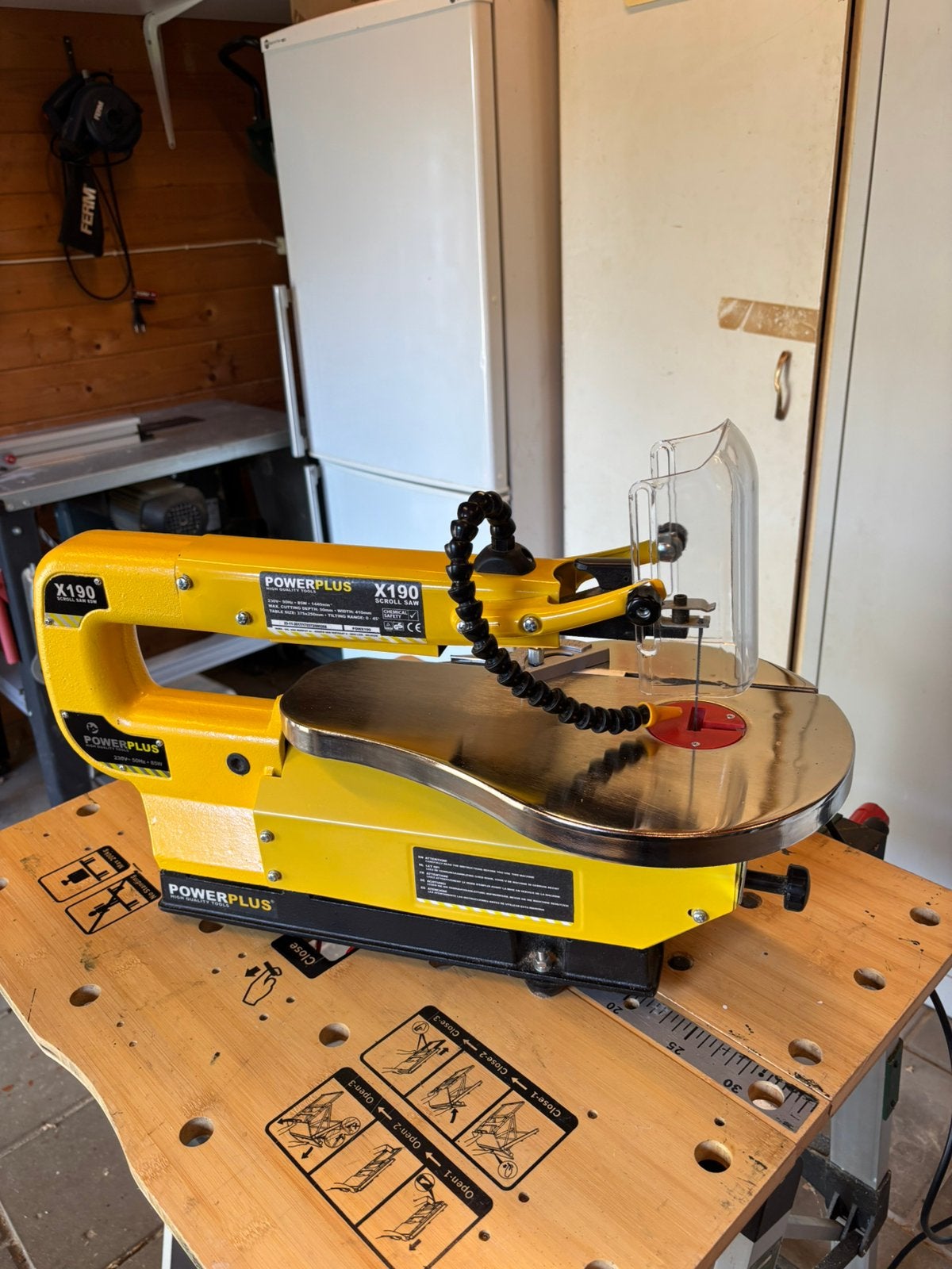 Powerplus POWX190 figuurzaagmachine met kantelbaar zaagtafel, Doe-het-zelf en Verbouw, Ophalen, Zo goed als nieuw, 30 tot 70 mm