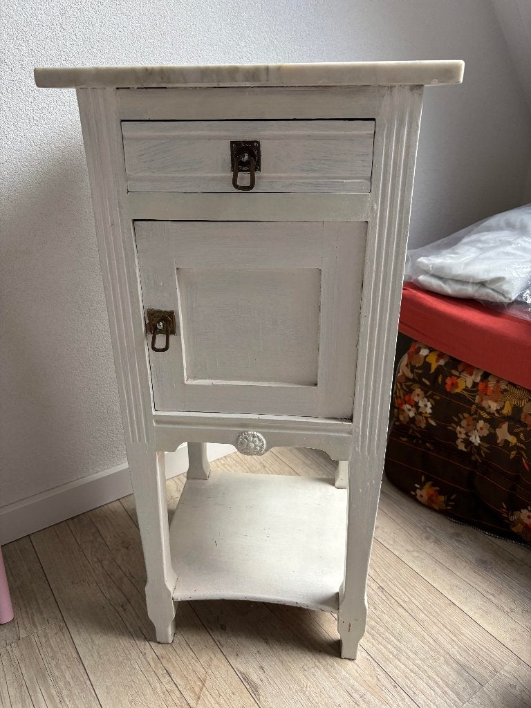 antiek kastje met marmeren blad, Ophalen