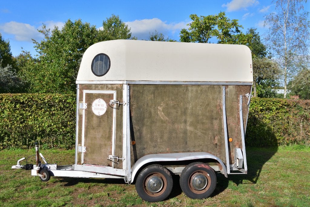 Oude paardentrailer uit 1985, Ophalen, Gebruikt, Hout, 1½-paards trailer