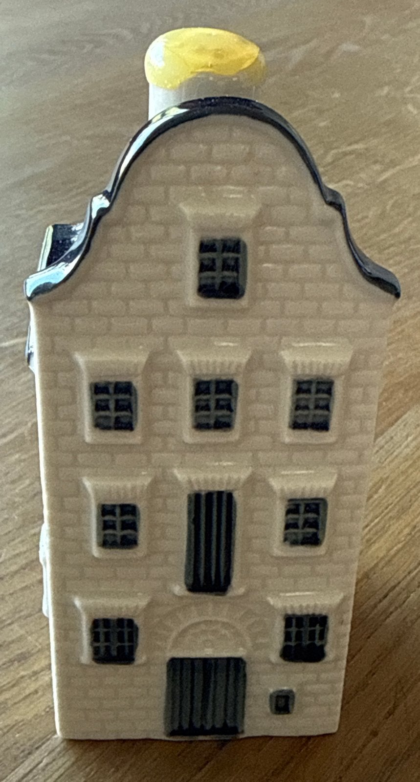 KLM huisje 79  (met inhoud maar zegel beschadigd, Ophalen, Zo goed als nieuw, 61 t/m 80, Gevuld