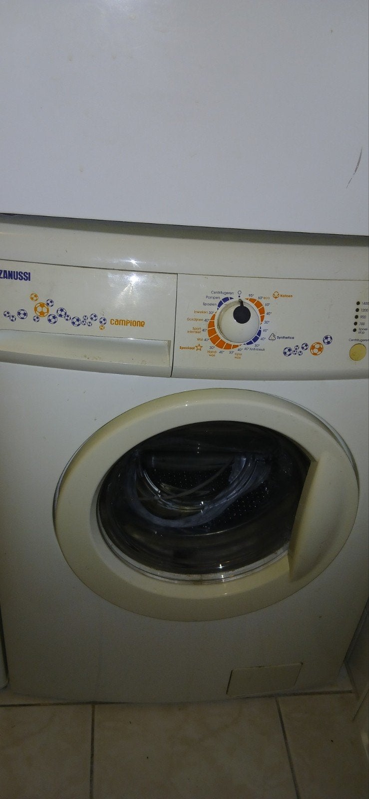 Kapotte Zanussi wasmachine voor onderdelen/reparatie, Ophalen, 1200 tot 1600 toeren, Gebruikt, Voorlader
