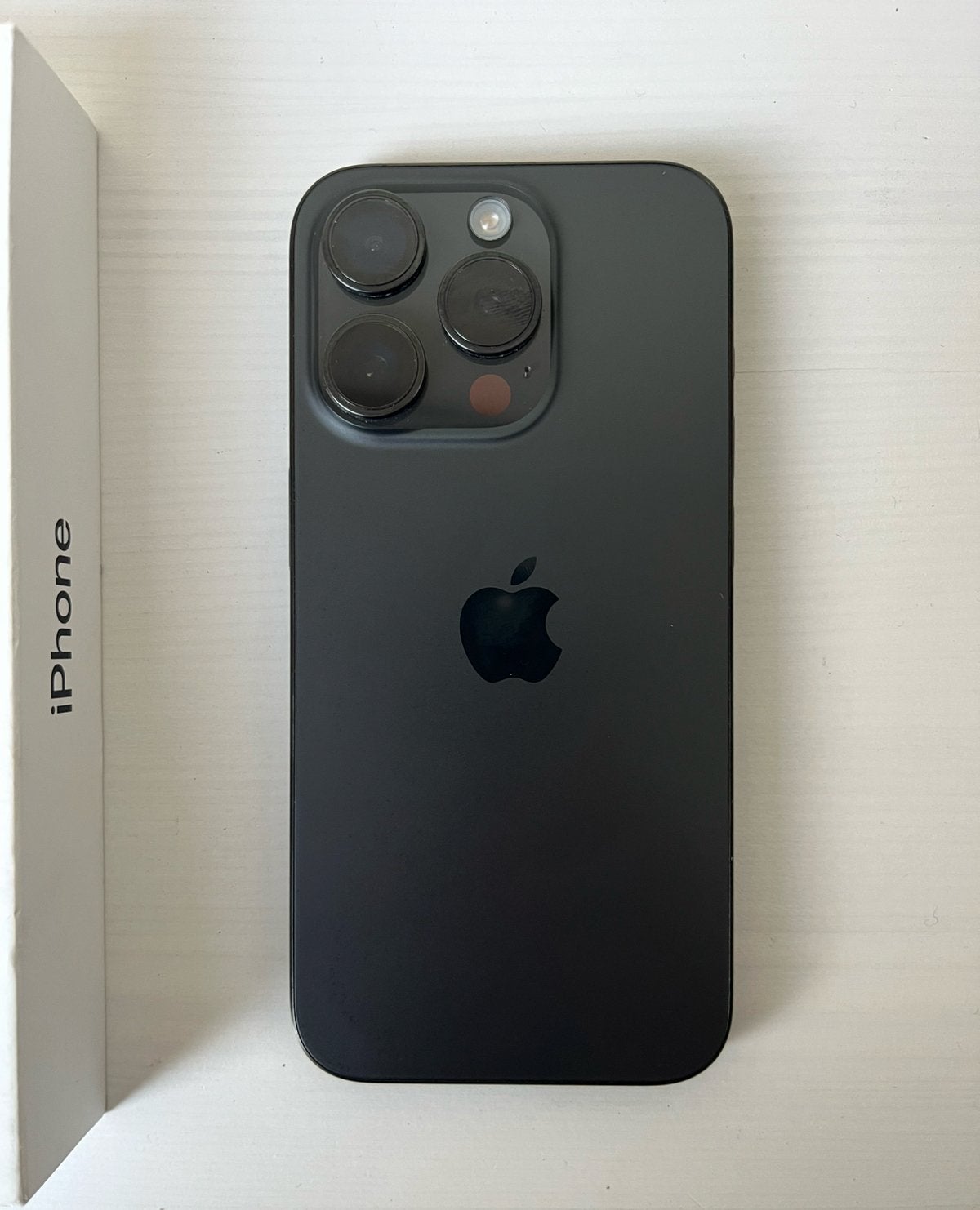 Foto 3 van Apple Iphone 15 Pro | Nieuwstaat | Batterij 89% | DS Telecom