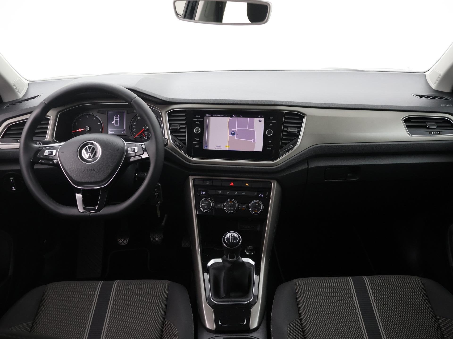 Volkswagen T-Roc 1.0 TSI Style NAVI|CAMERA|CLIMA|ACC|19INCH|, Voorwielaandrijving, Stof, Gebruikt, 116 pk