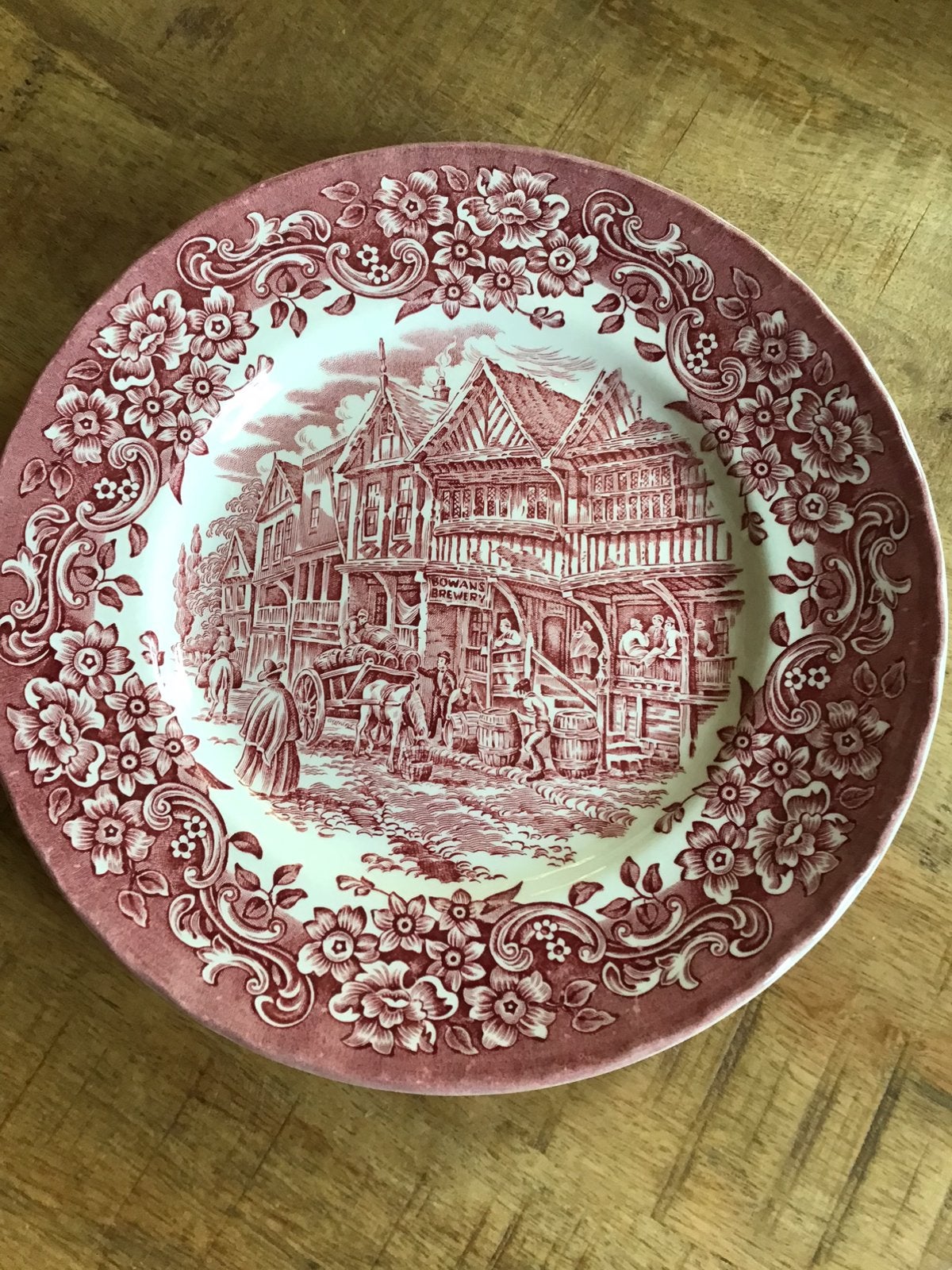 Bord Royal Tudor Ware, Antiek en Kunst, Ophalen of Verzenden