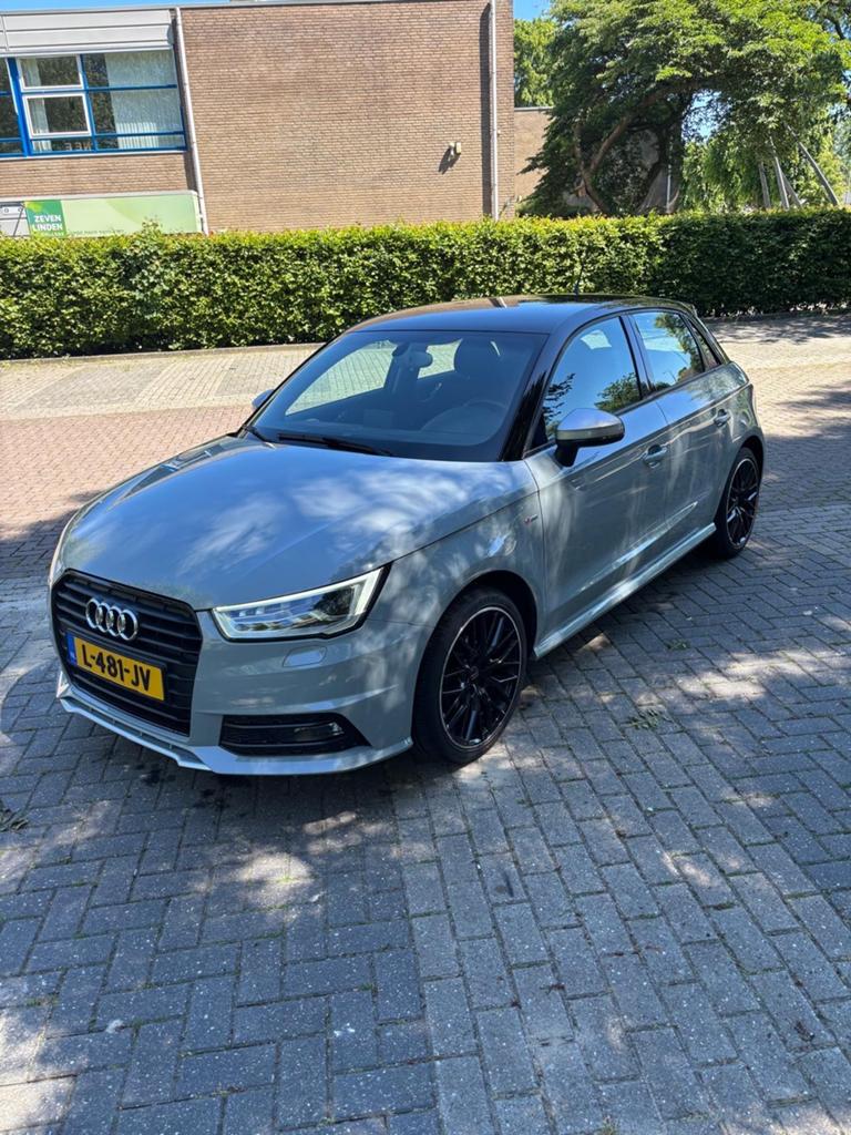 Audi A1 1.0 Tfsi 95pk 2017 Grijs, Voorwielaandrijving, 95 pk, 23 km/l, Particulier