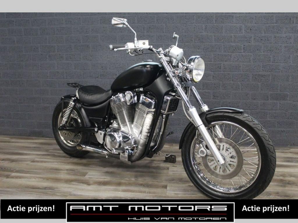 SUZUKI VS 1400 INTRUDER (bj 1996) 42,651 km MatZwart Custom, 1360 cc, SUZUKI, Bedrijf, Onbekend