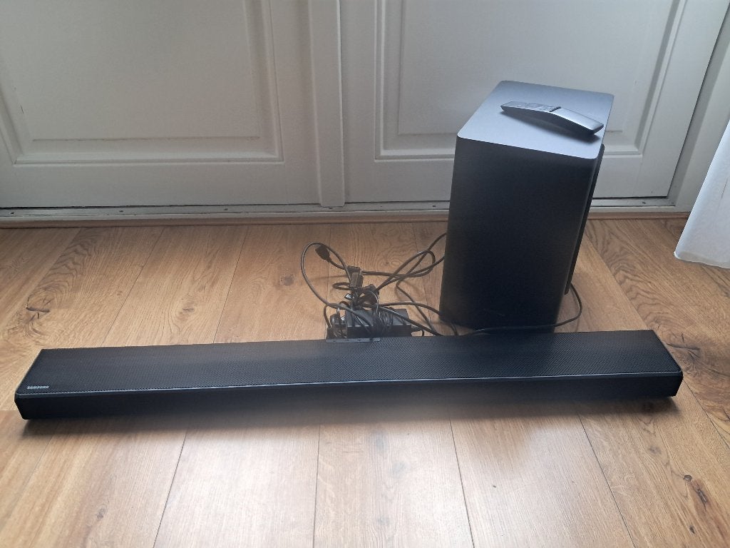 Samsung soundbar met subwoofer., Ophalen, Zo goed als nieuw