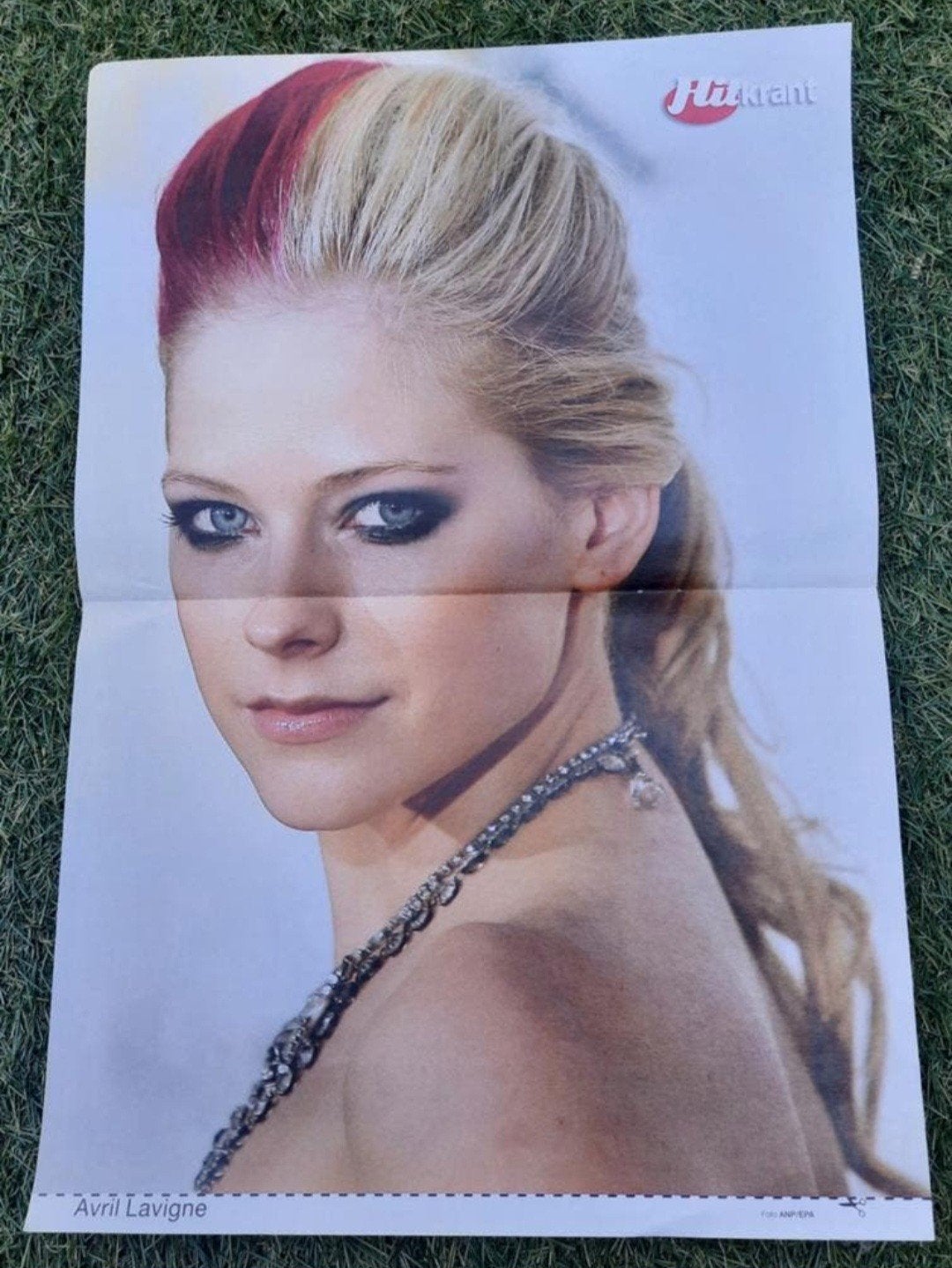 Poster 2x A4 Hitkrant 2007 Avril Lavigne / Fall Out Boy ea, Ophalen of Verzenden, Gebruikt, A1 t/m A3, Muziek