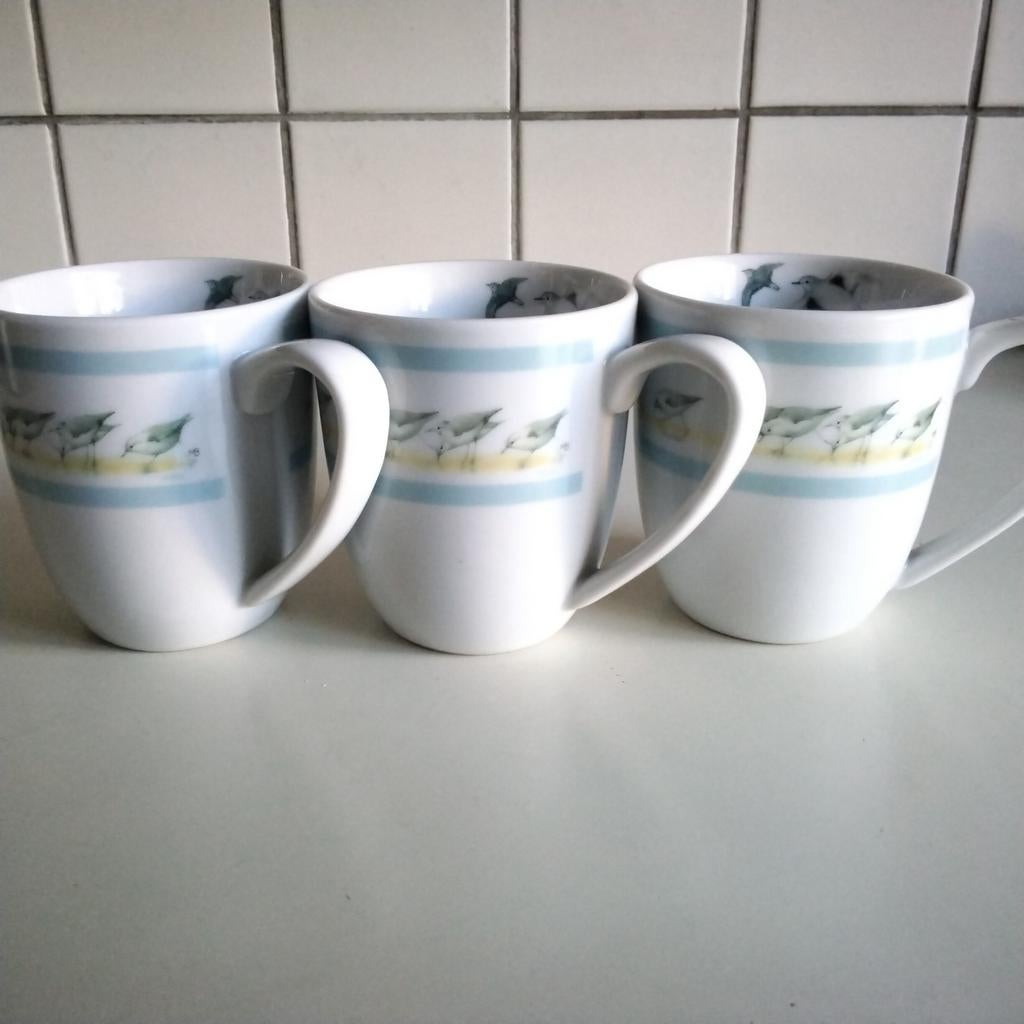 Marjolein bastin hallmark: mokken zeemeeuw en schelpen, Ophalen of Verzenden, Zo goed als nieuw, Overige stijlen, Kop(pen) en/of Schotel(s)