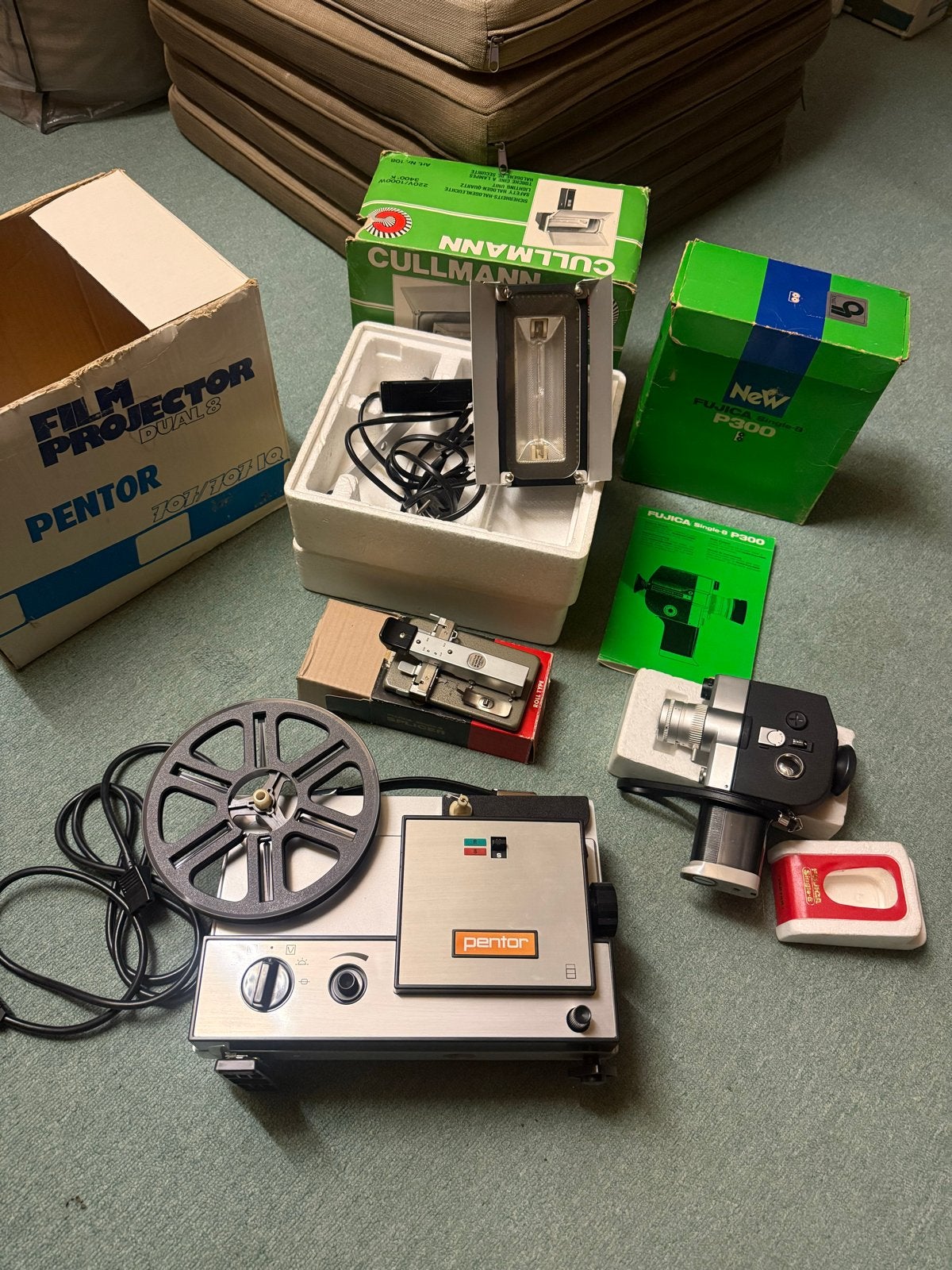 Fujica 8mm camera met Pentor projector en toebehoren, Ophalen, Gebruikt, Fuji