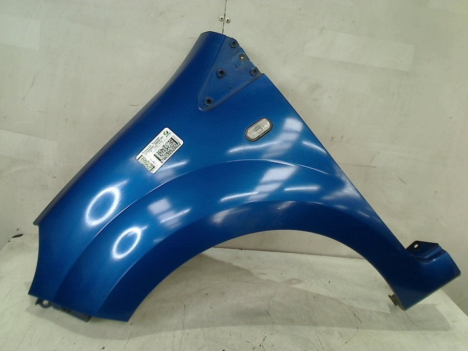 Spatbord Links Voor Renault Twingo II (CN) (2007-03/2014-09), Gebruikt, Renault Deutschland AG, Dialog.deutschland@renault.de