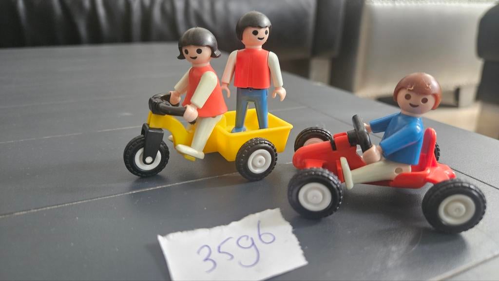 Playmobil 3 kinderen met 3 wieler en skelter, Ophalen of Verzenden, Gebruikt, Overige merken