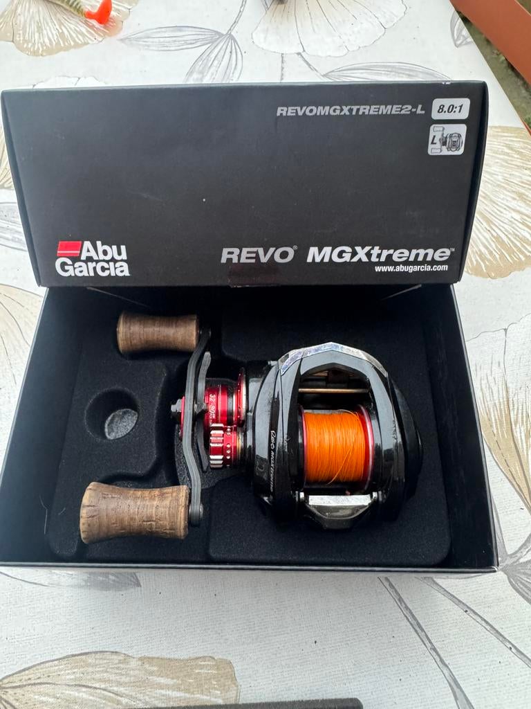 Abu Garcia REVO MGXtreme, Watersport en Boten, Hengelsport | Roofvissen, Zo goed als nieuw, Molen, Ophalen of Verzenden