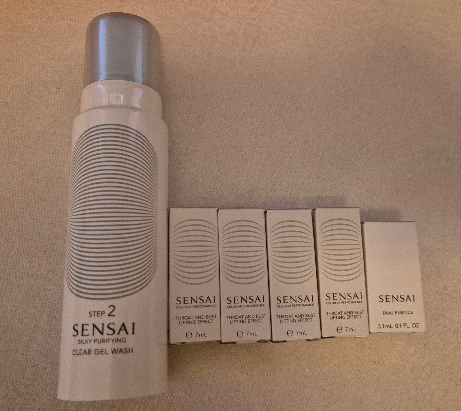 Sensai producten, Ophalen of Verzenden, Nieuw, Gehele gezicht, Verzorging