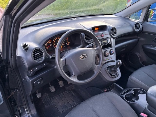 Kia Carens 2.0 CVVT X-tra Airco Electric pakket Audio-CD/MP3, Auto's, Kia, Voorwielaandrijving, Stof, Gebruikt, 4 cilinders