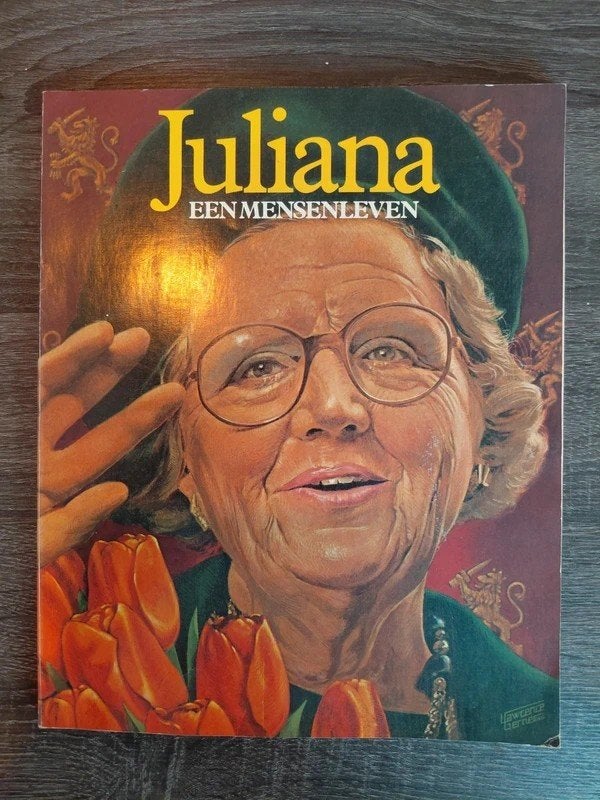 Juliana: Een Mensenleven - Boek over Koningin Juliana, Ophalen of Verzenden, Gebruikt, Nederland, Tijdschrift of Boek