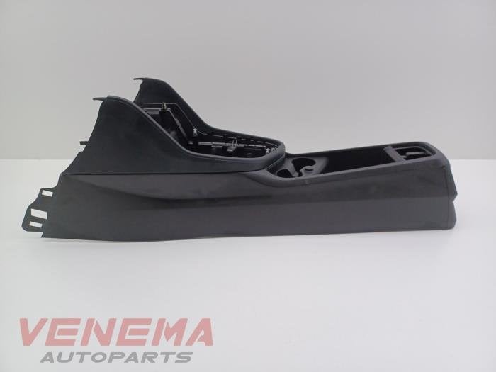 Middenconsoles van een BMW 2-Serie, Gebruikt, -, -, Ophalen of Verzenden
