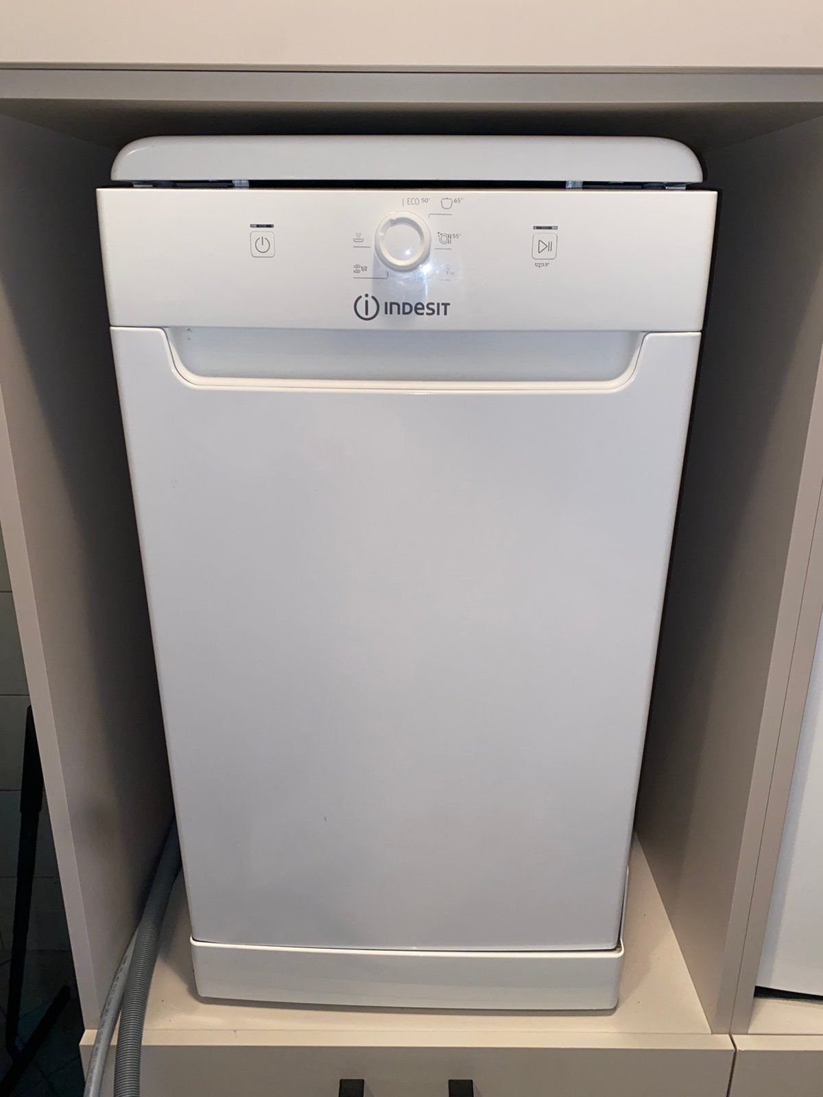 Indesit DSFE1B10 Vaatwasser 45cm A+ Vrijstaand 10 couverts, Ophalen, Zo goed als nieuw, 85 tot 90 cm, Energieklasse A of zuiniger
