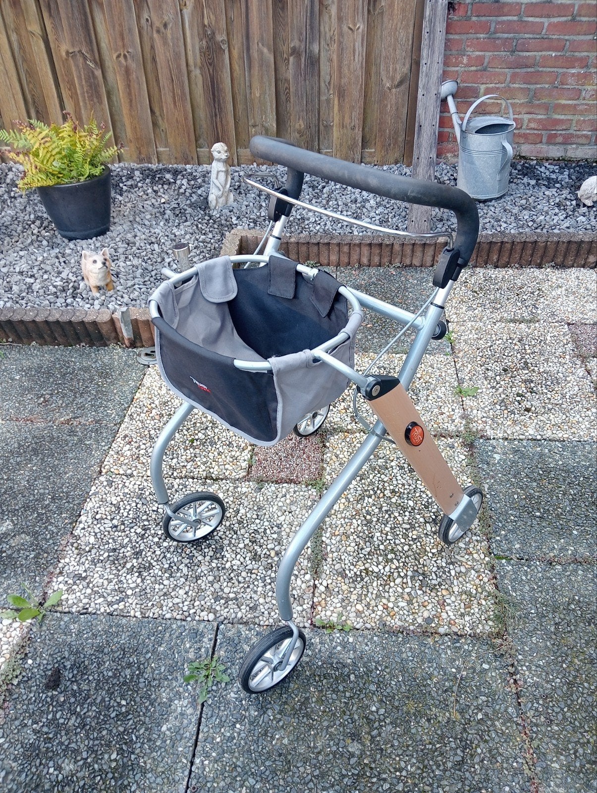 Binnenshuis Rollator van Trust-Care, Diversen, Ophalen, Lichtgewicht, Zo goed als nieuw
