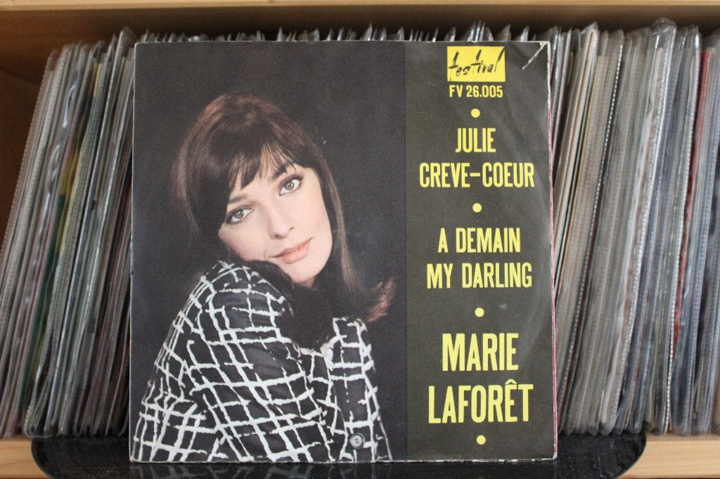 7" Single Marie Laforet - Julie Creve-Coeur/ A Demain My Dar, Gebruikt, 7 inch, Ophalen of Verzenden, Pop