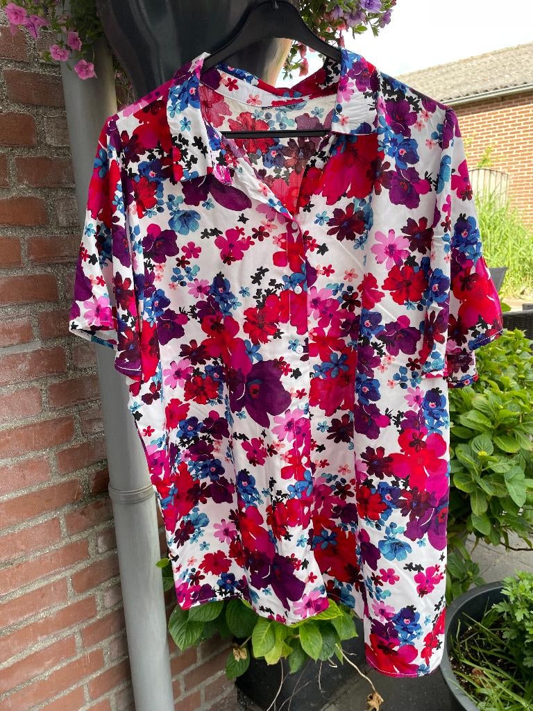 bloemen blouse mt 50, Kleding | Dames, Grote Maten, Ophalen of Verzenden, Zo goed als nieuw, Blouse of Tuniek