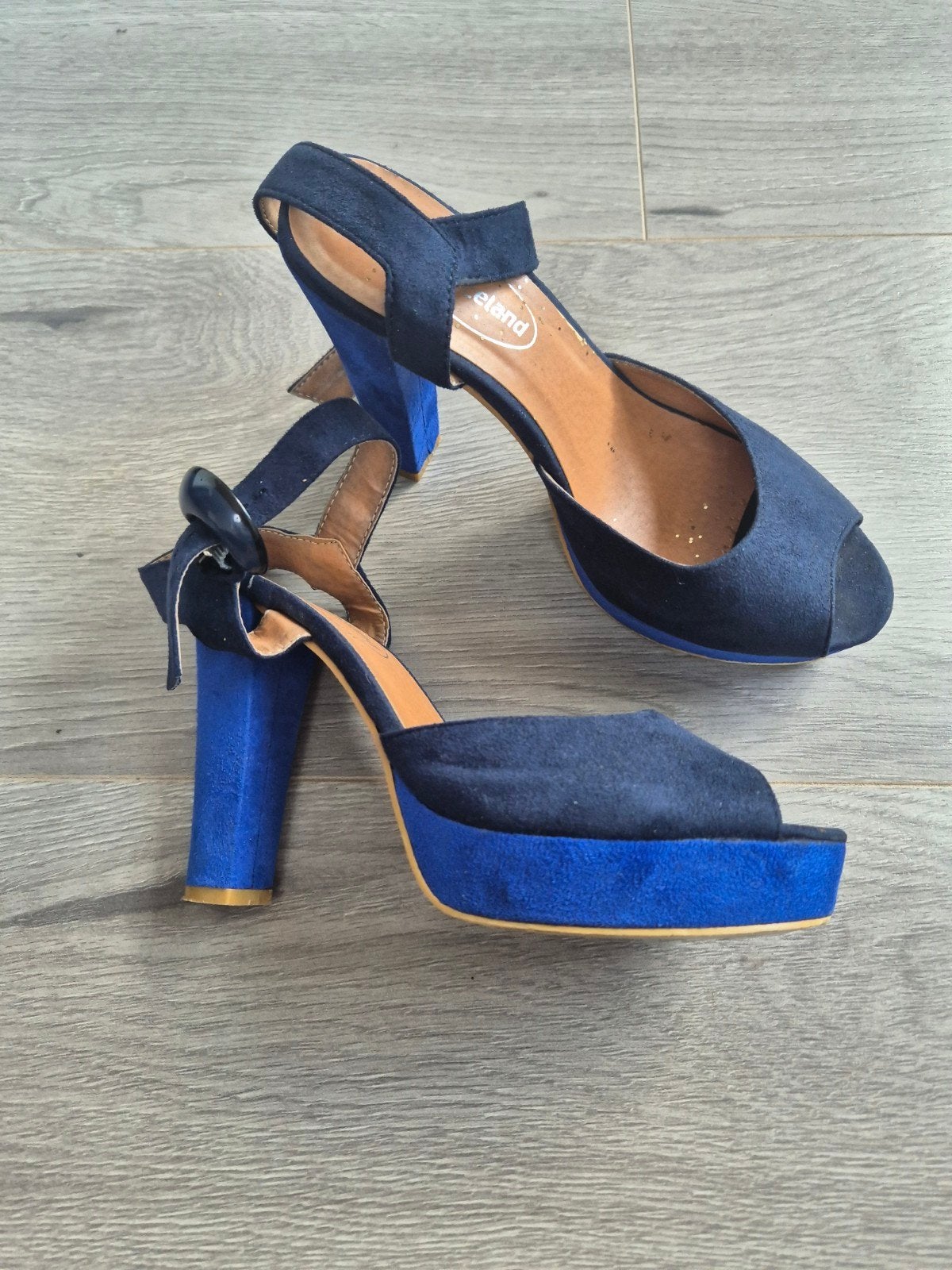 Graceland Blauwe Suede-Look Plateau Hakken 37, Blauw, Overige typen, Ophalen of Verzenden, Zo goed als nieuw