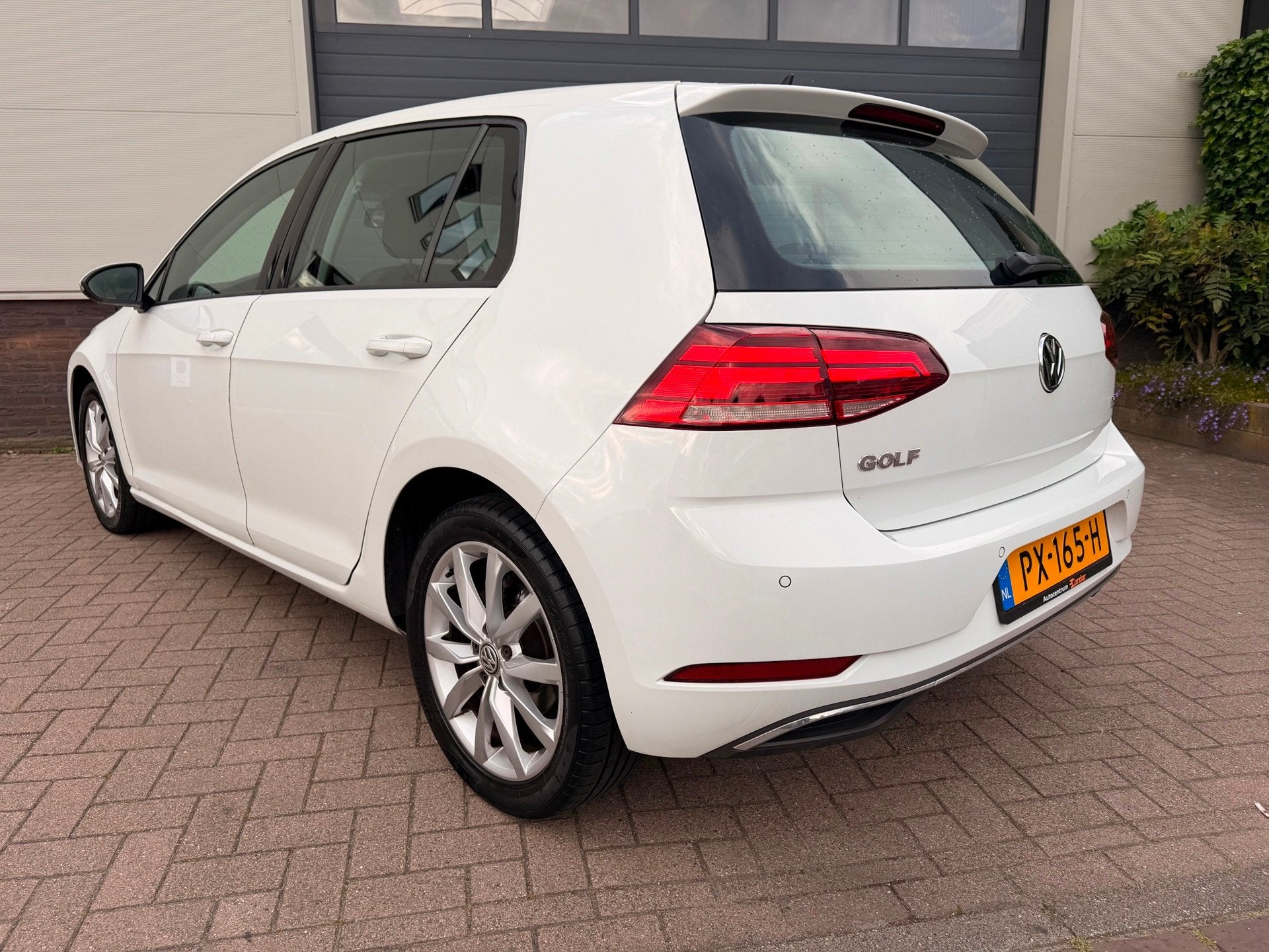 Volkswagen Golf 1.0 TSI 7,5 Comfortline/Automaat/Camera/Navi, Gebruikt, Euro 6, 620 kg, Origineel Nederlands